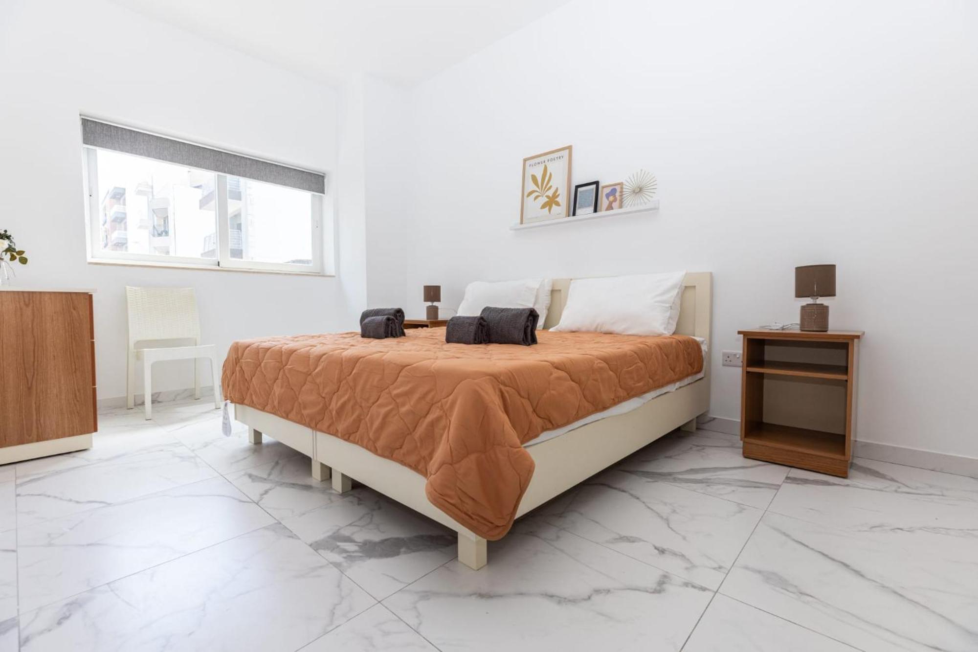 Bordino 2 Bedroom Apartment St. Paul's Bay Bagian luar foto