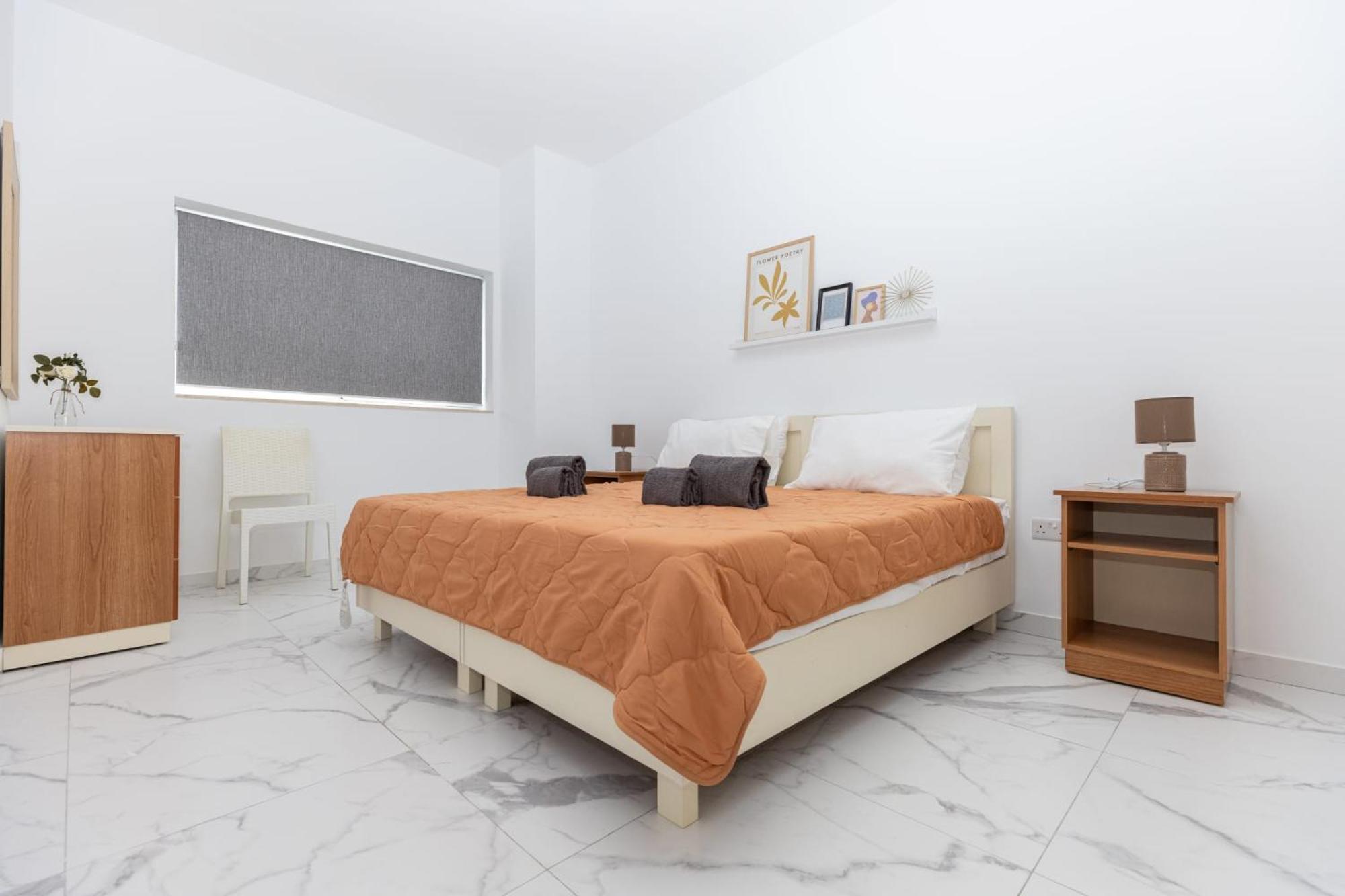 Bordino 2 Bedroom Apartment St. Paul's Bay Bagian luar foto